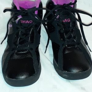 SHAQ PINK AND BLACK GIRLS SNEAKERS SIZE 2 1/2